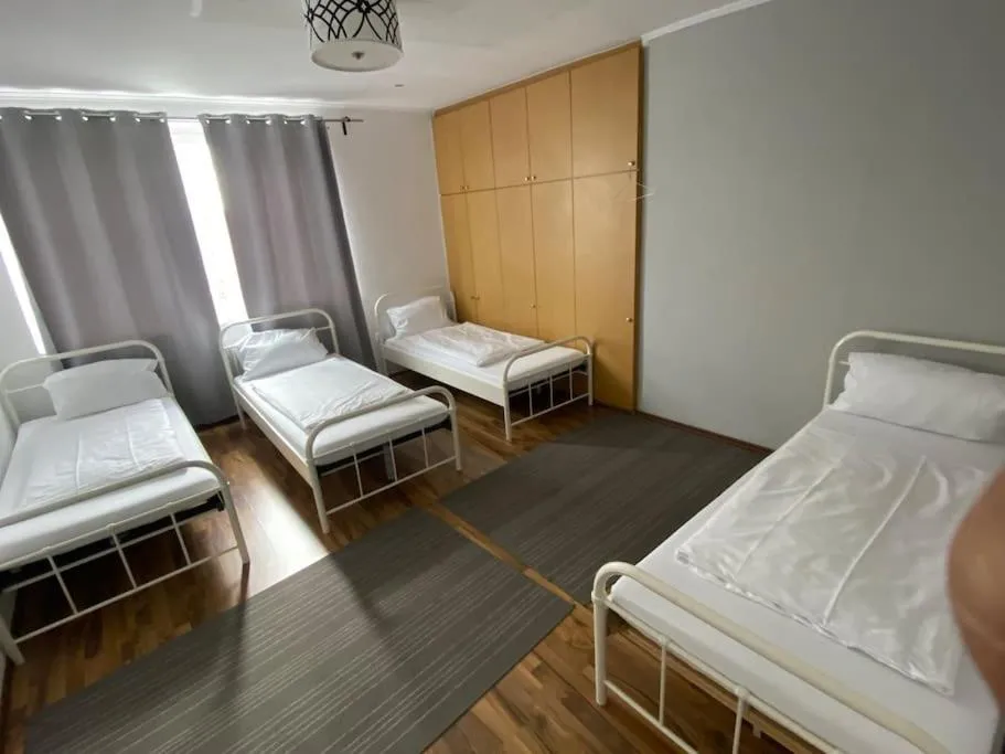 Image 5 of Apartment City Süd- 5 Zimmer_15 Personen _ Komplett_eingerichtet