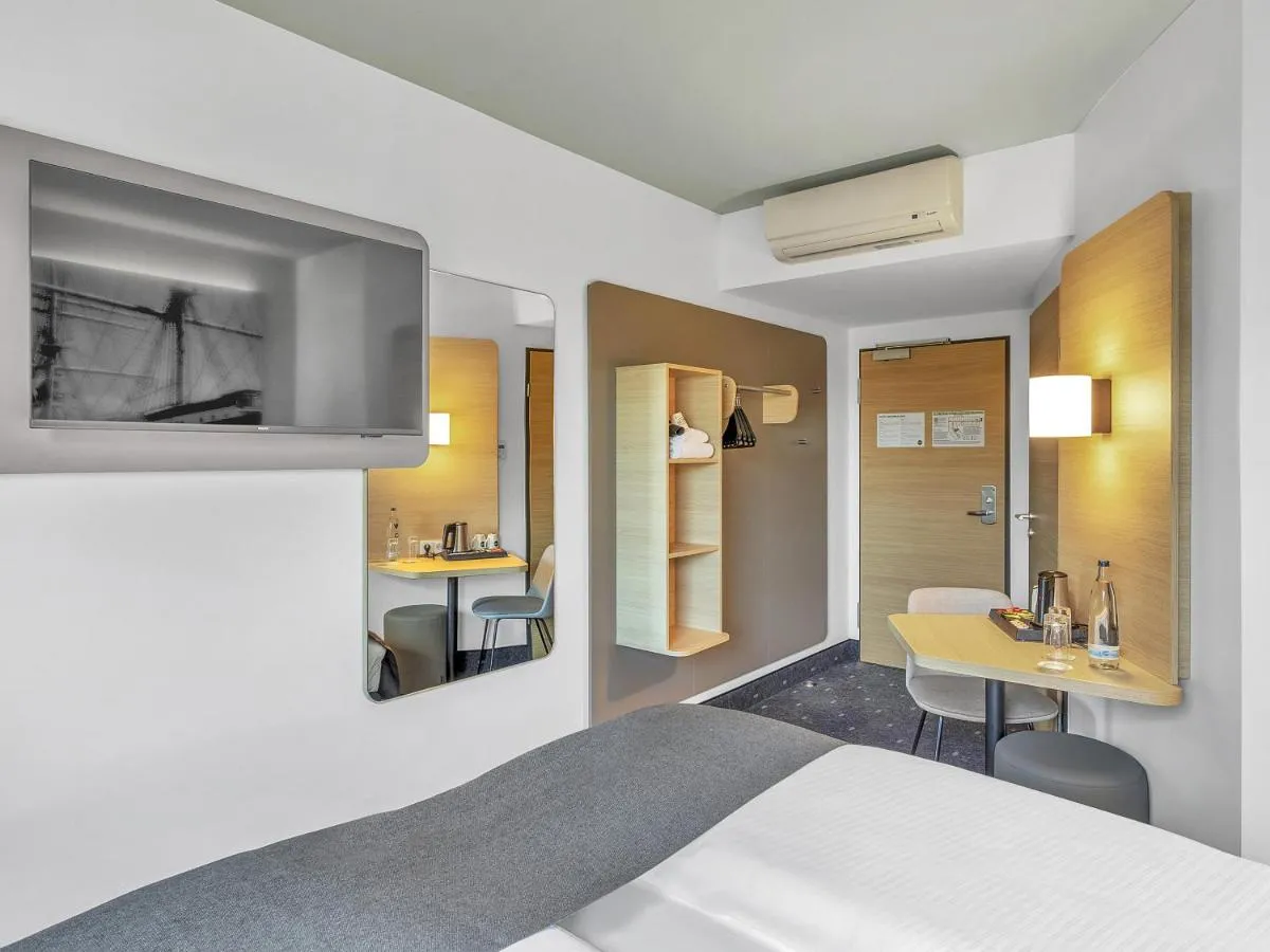 Image 2 of B&B Hotel Hamburg-Harburg
