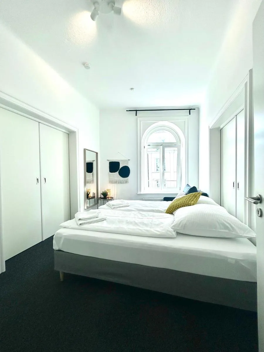 Image 4 of Central Apartment for up to 10 Guests