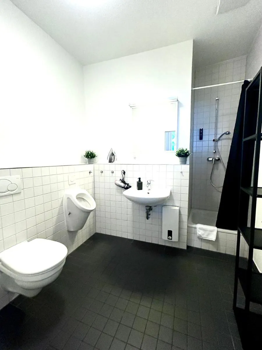 Image 2 of Central Apartment for up to 10 Guests