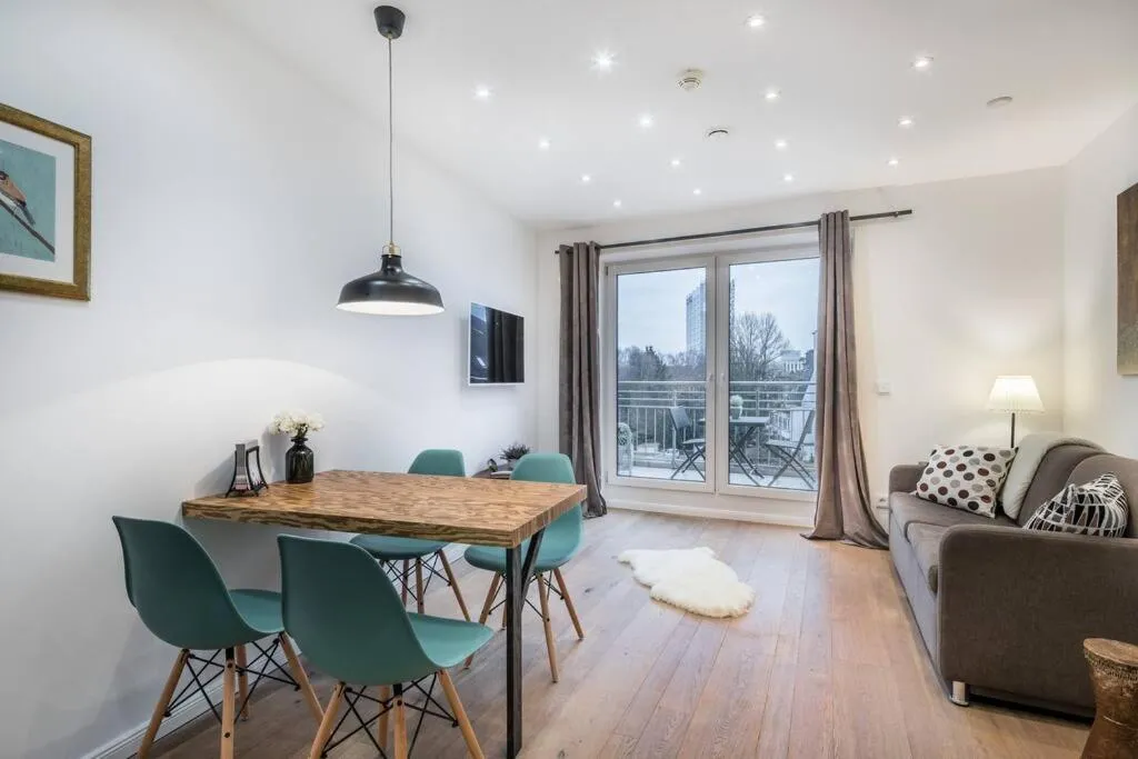 Image 3 of Charming Apartment Close to Heart of Hamburg
