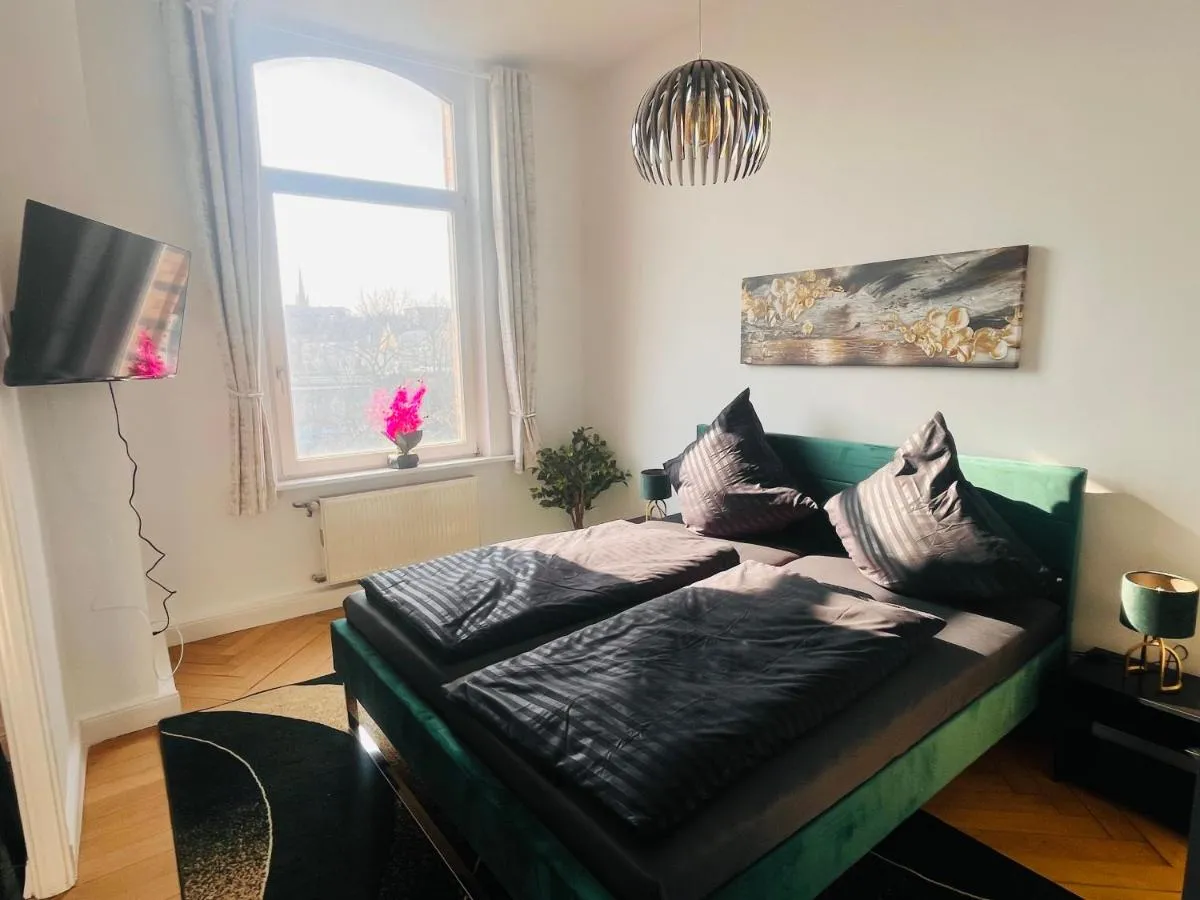 Image 2 of Ferienwohnung am Beatles Platz