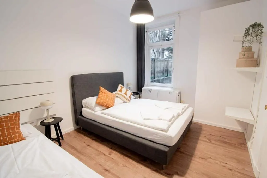 Image of Great Three Bedroom Apartment