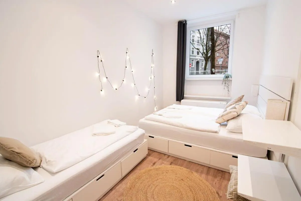 Image 1 of Great Three Bedroom Apartment