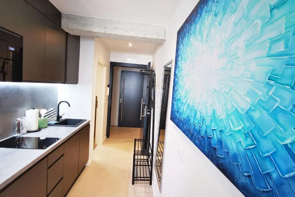 Image of HH 01 by ROCKCHAIR – SUPERHOST Status – Modernes Apartment mit sonnigem Balkon & premium Boxspringbetten in Winterhude – Hamburg Top Geheimtipp