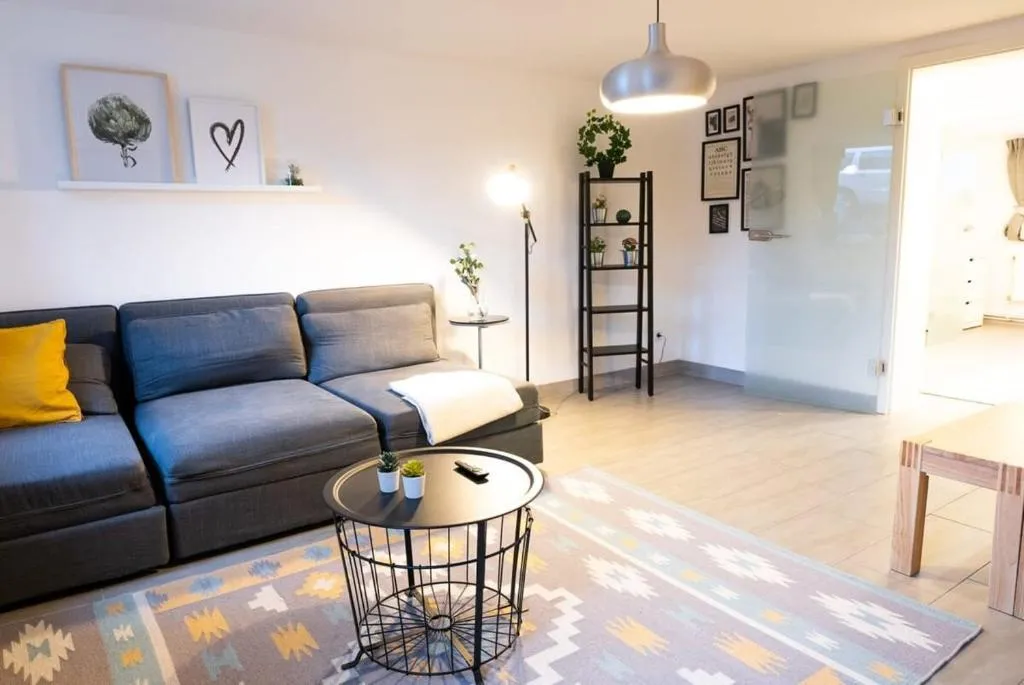Image of Hamburg Altona – Three Bedrooms for up to 10