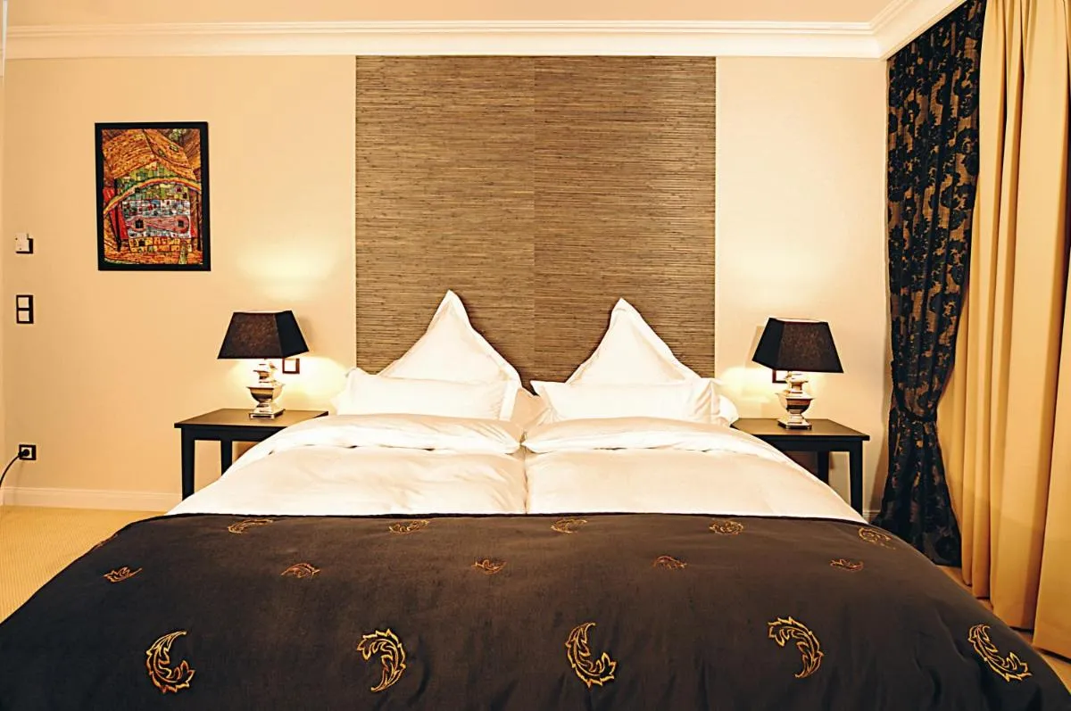 Image 1 of Hotel Business & More