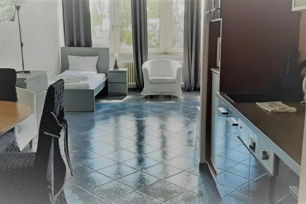 Image 1 of Mehrbett-Apartment 3 Citynah, einfache Ausstattung