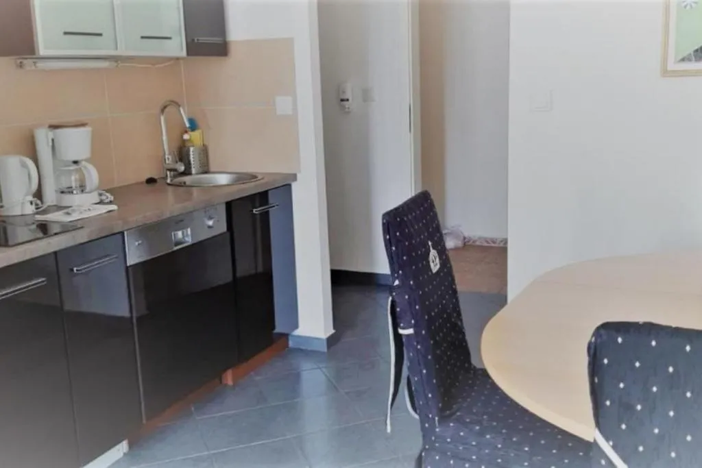 Image 6 of Mehrbett-Apartment 3 Citynah, einfache Ausstattung
