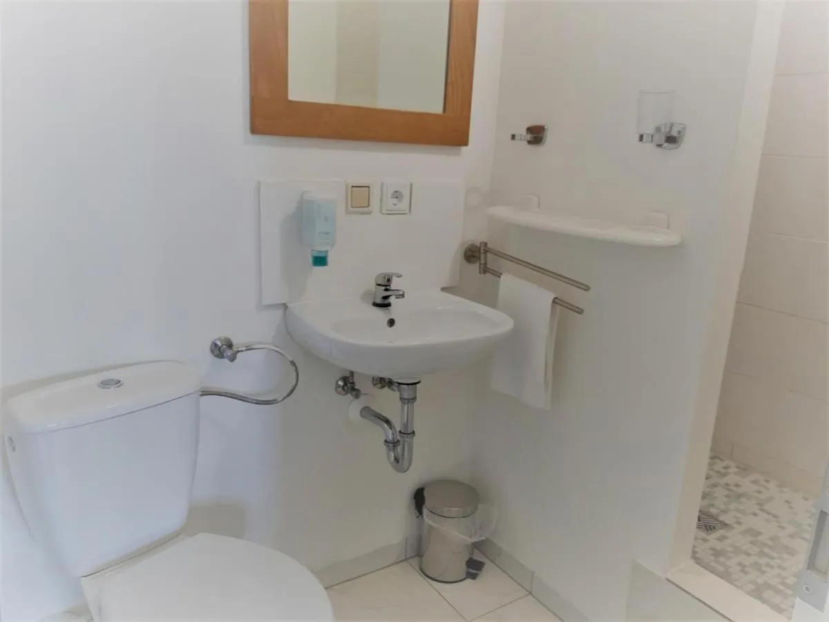 Image 4 of Mehrbett-Apartment 8 Citynah, einfache Ausstattung