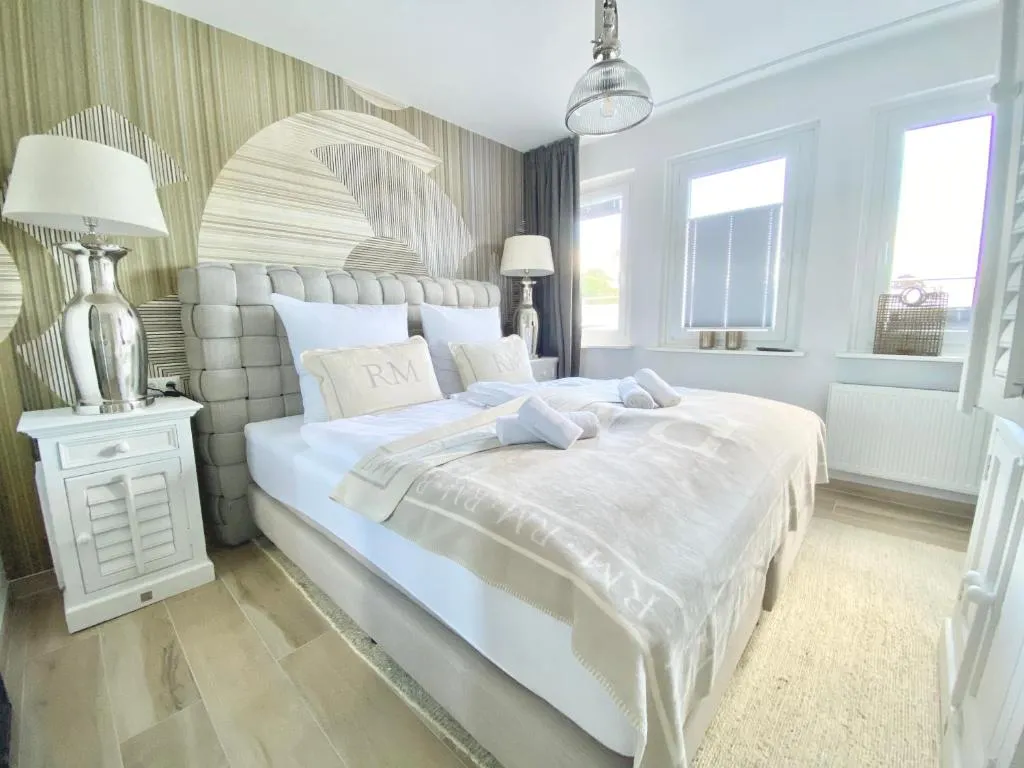 Image of NORTH COAST Suites Deluxe Hamburg-Rahlstedt