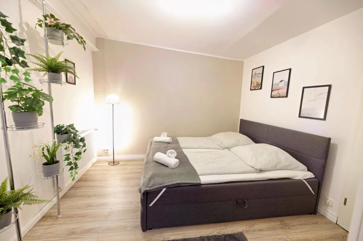 Image 3 of Peaceful City Garden Apartment