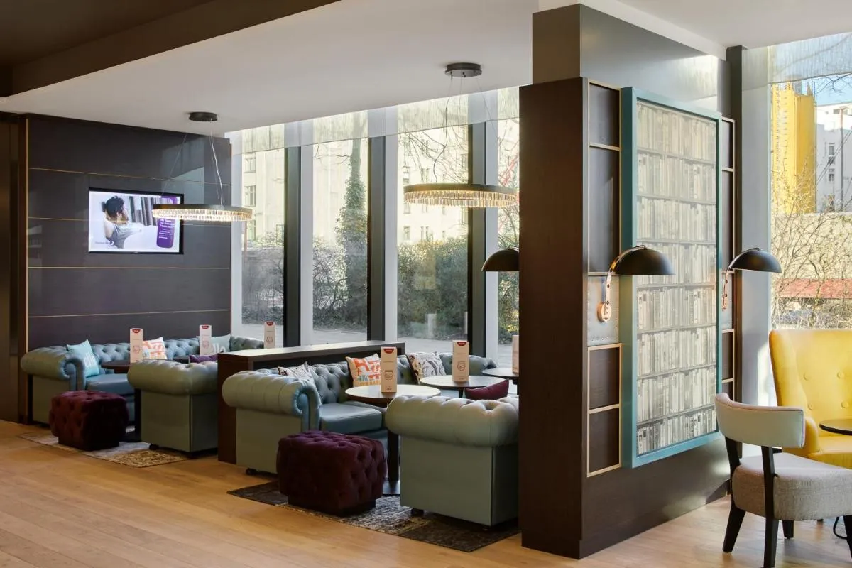 Image 4 of Premier Inn Hamburg City Zentrum