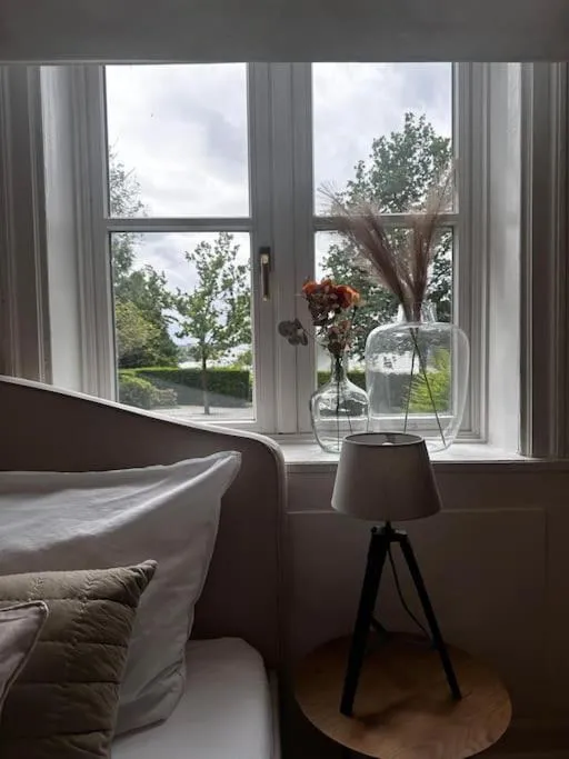 Image 1 of Privates Zimmer in Villa mit Blick auf die Elbe