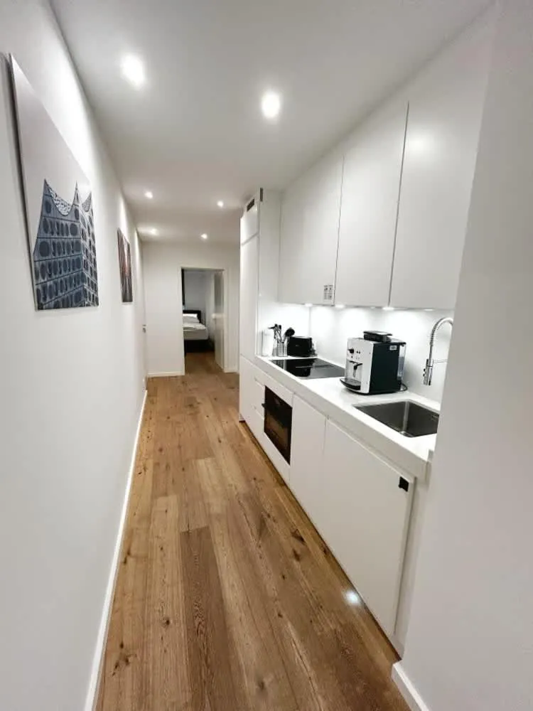 Image 6 of Spacious Apartment for 12 in Hamburg