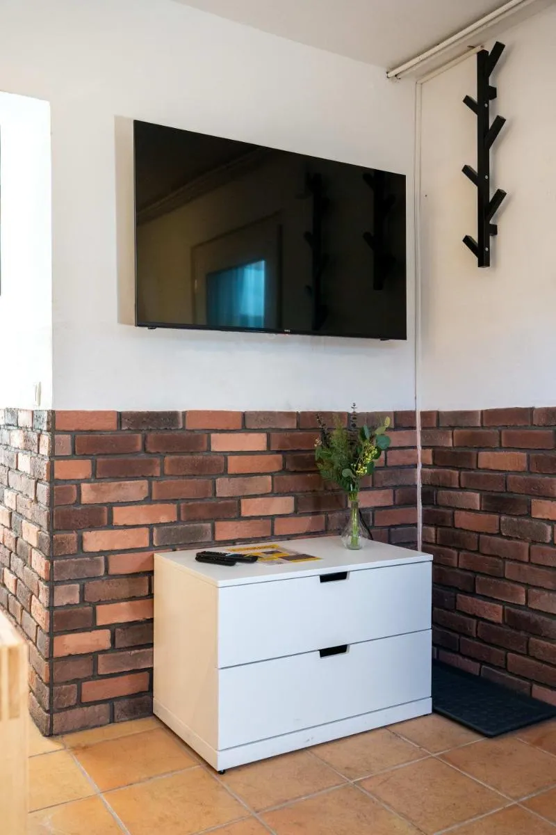Image 5 of Spacious Apartment in urban location