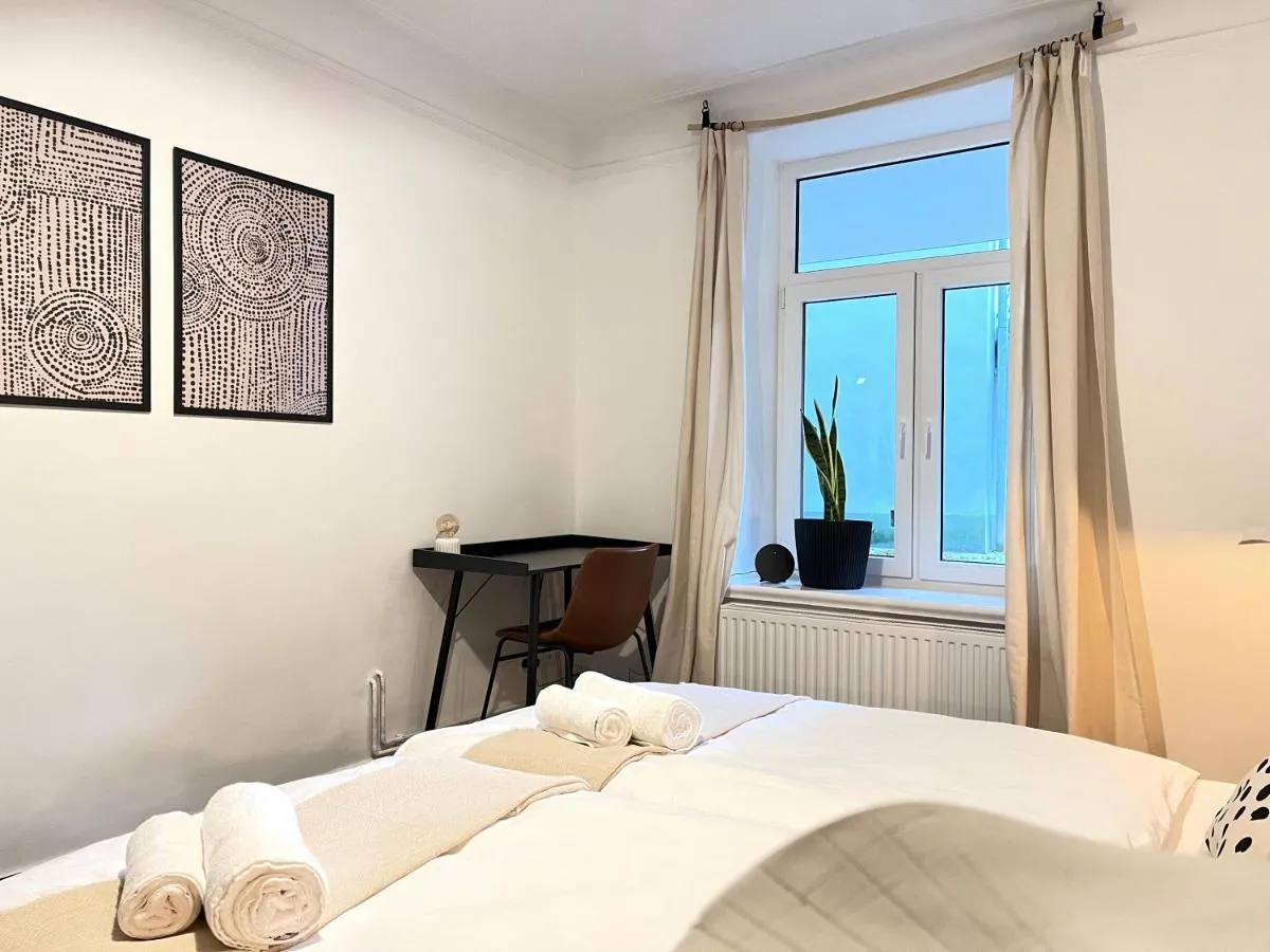 Image 6 of Stylish Central Apartment