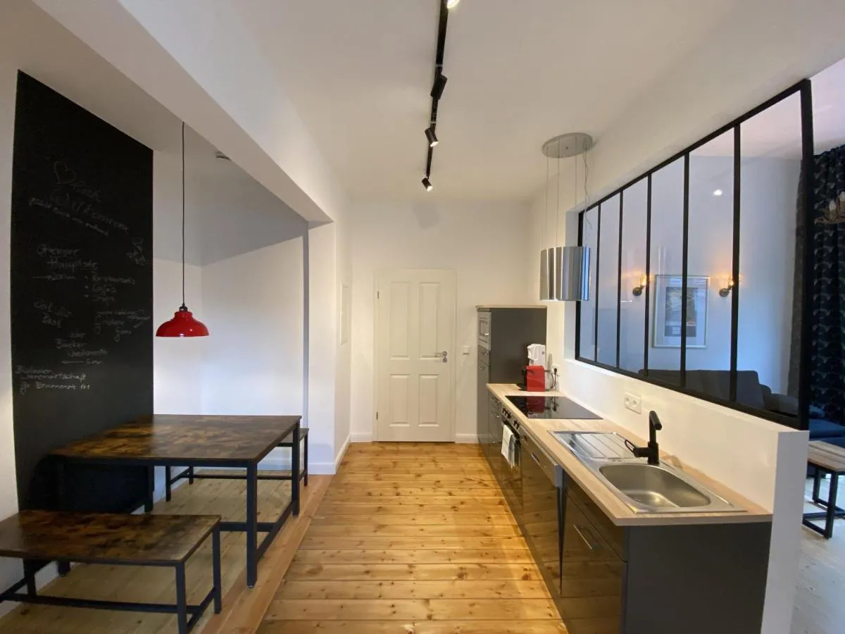 Image 1 of URBAN STAY Hamburg – Apartments “BACKBORD” & “STEUERBORD mit Sauna”