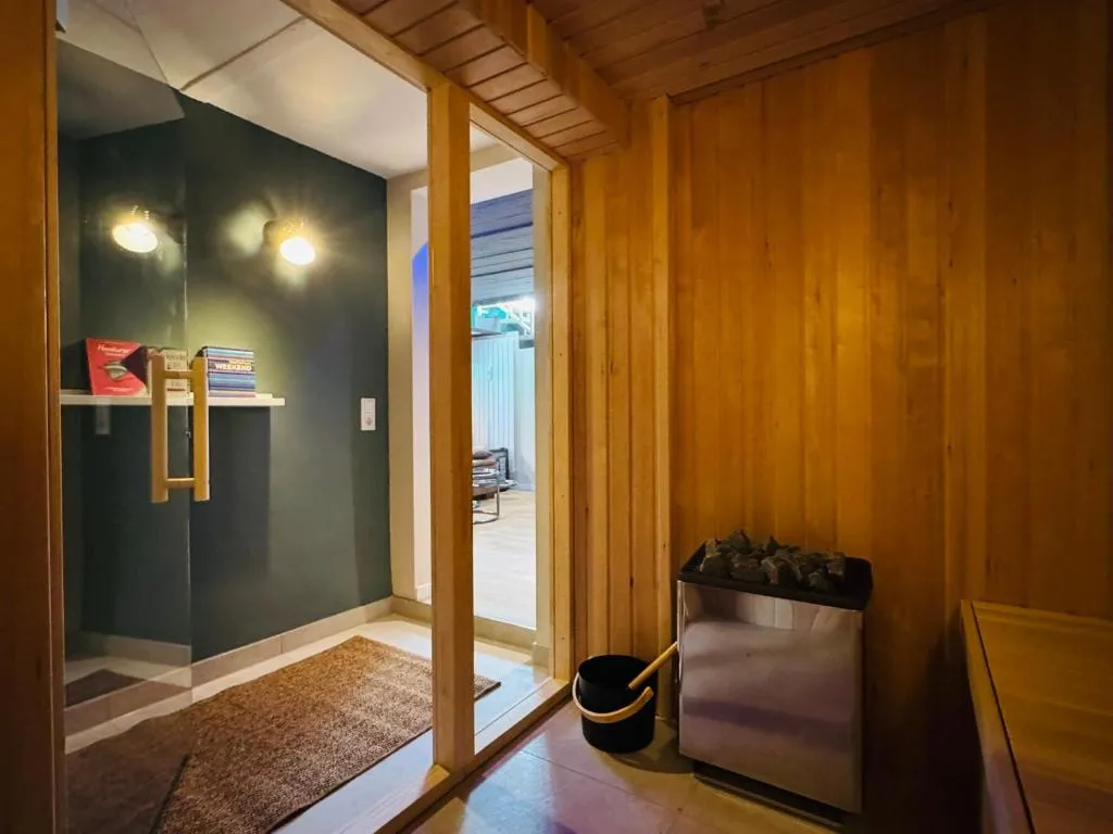 Image of URBAN STAY Hamburg – Apartments “BACKBORD” & “STEUERBORD mit Sauna”