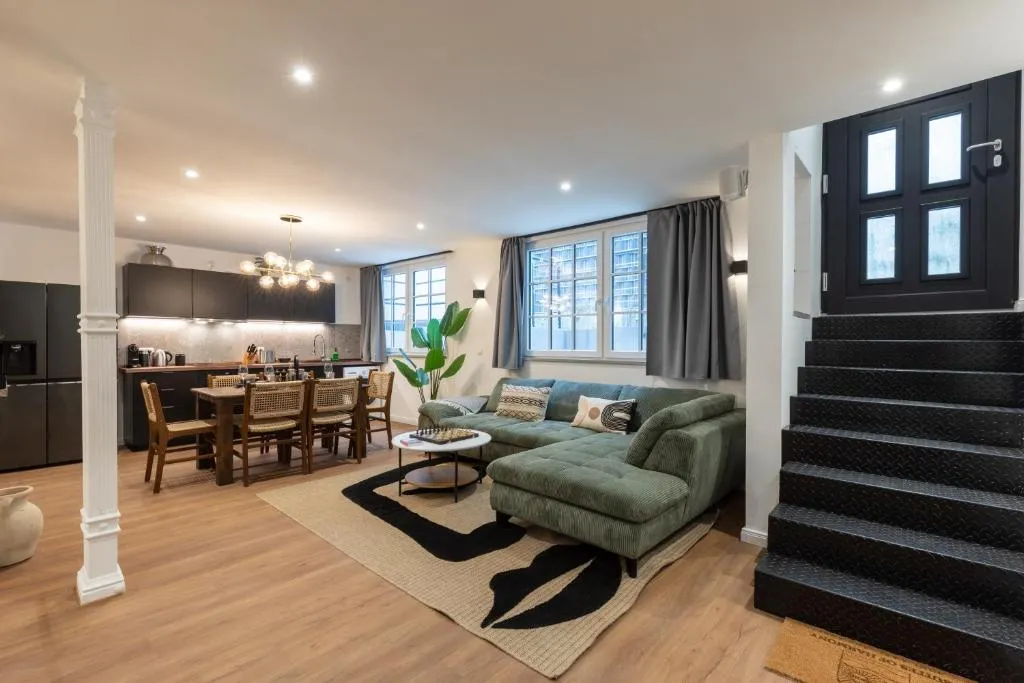 Image of Urban Wave Apartment II