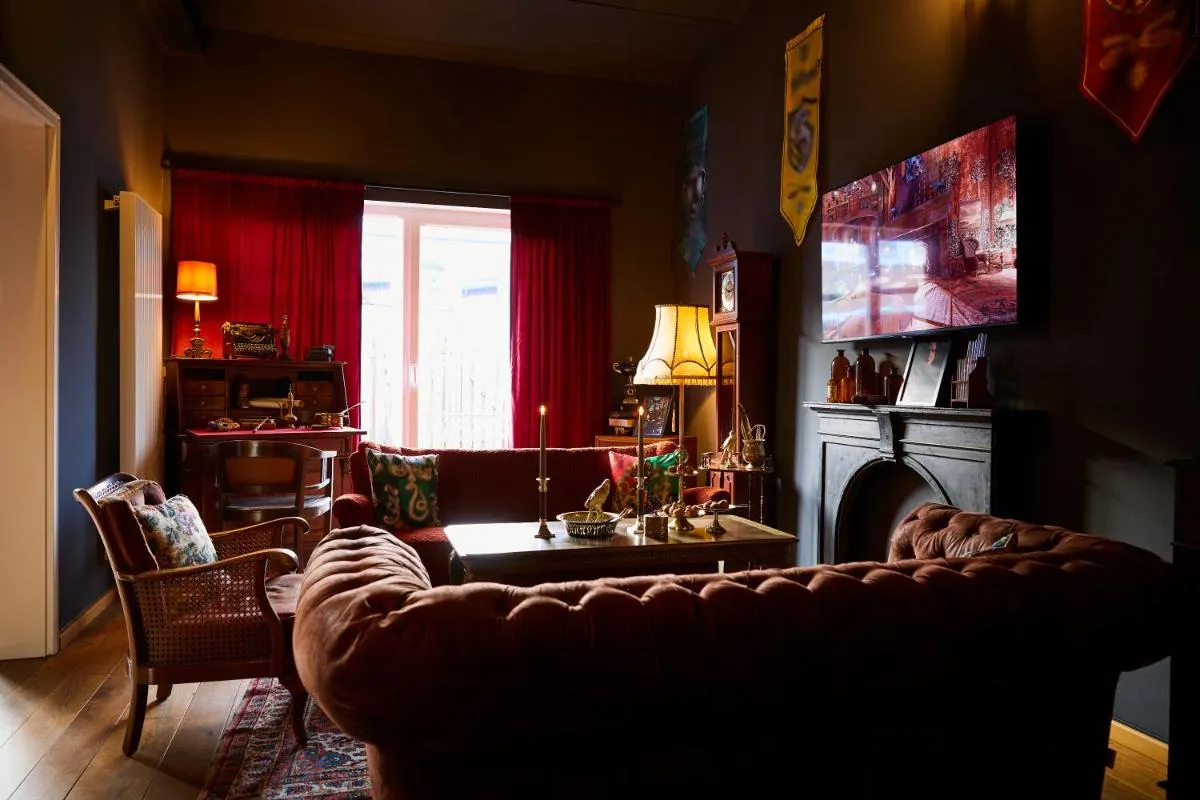 Image 4 of Wizard Apartment Hamburg – 3 Schlafzimmer – 156 qm mit Dachterrasse – bis 10 Personen – Dusche & Badewanne – kostenloser Parkplatz