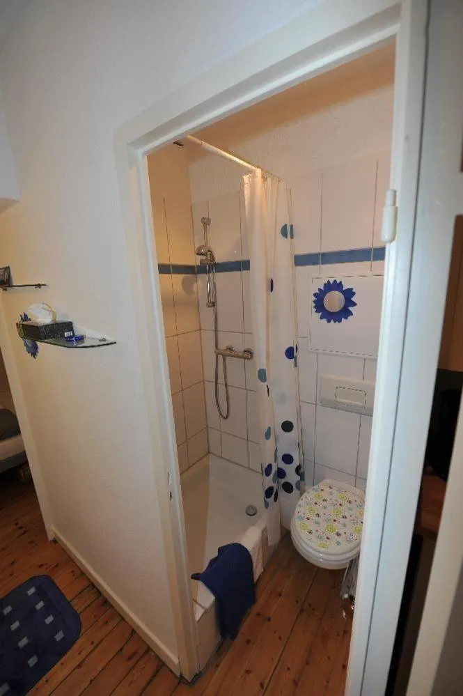 Image 3 of apartment-am-airport