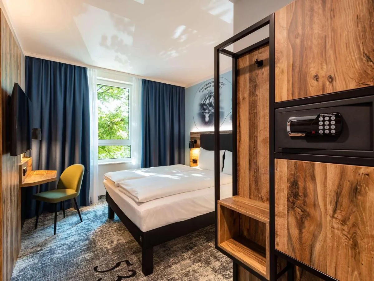 Image 1 of ibis Styles Hamburg Barmbek